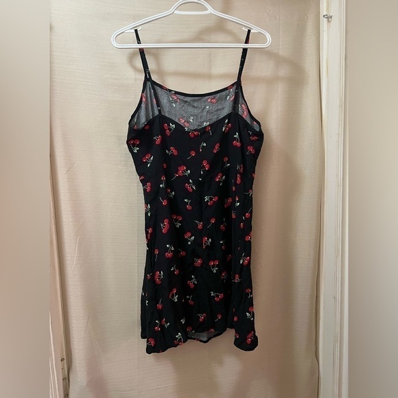 ⚫️ BOGO Cherry strapped short dress with side zip - Picture 6 of 6